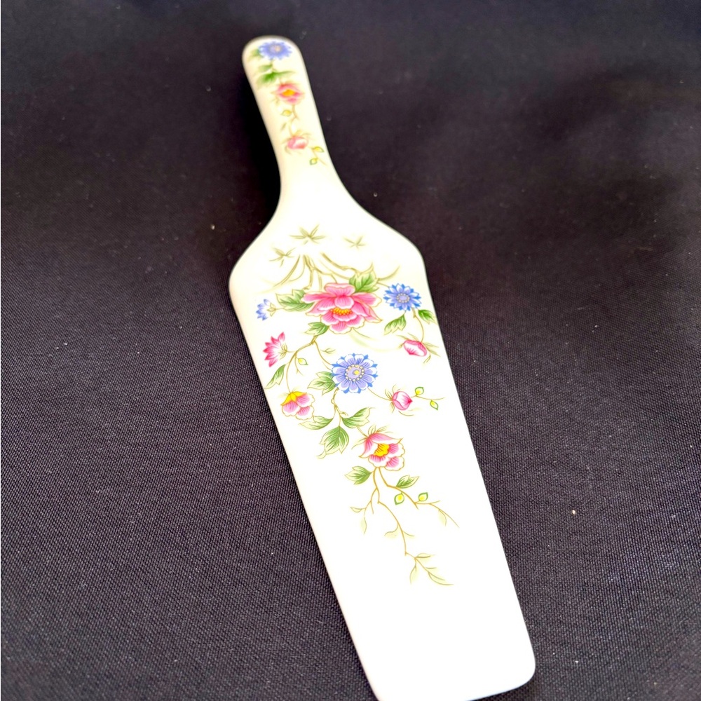 Vintage Glazed Porcelain server